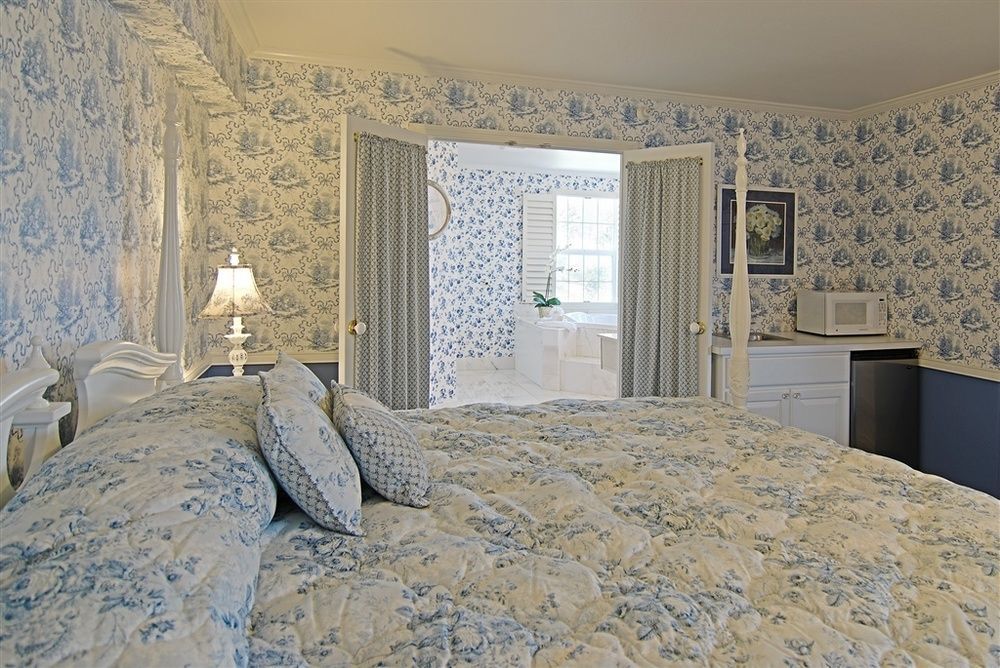 Nobo Cascade, Tapestry Collection By Hilton Cascade